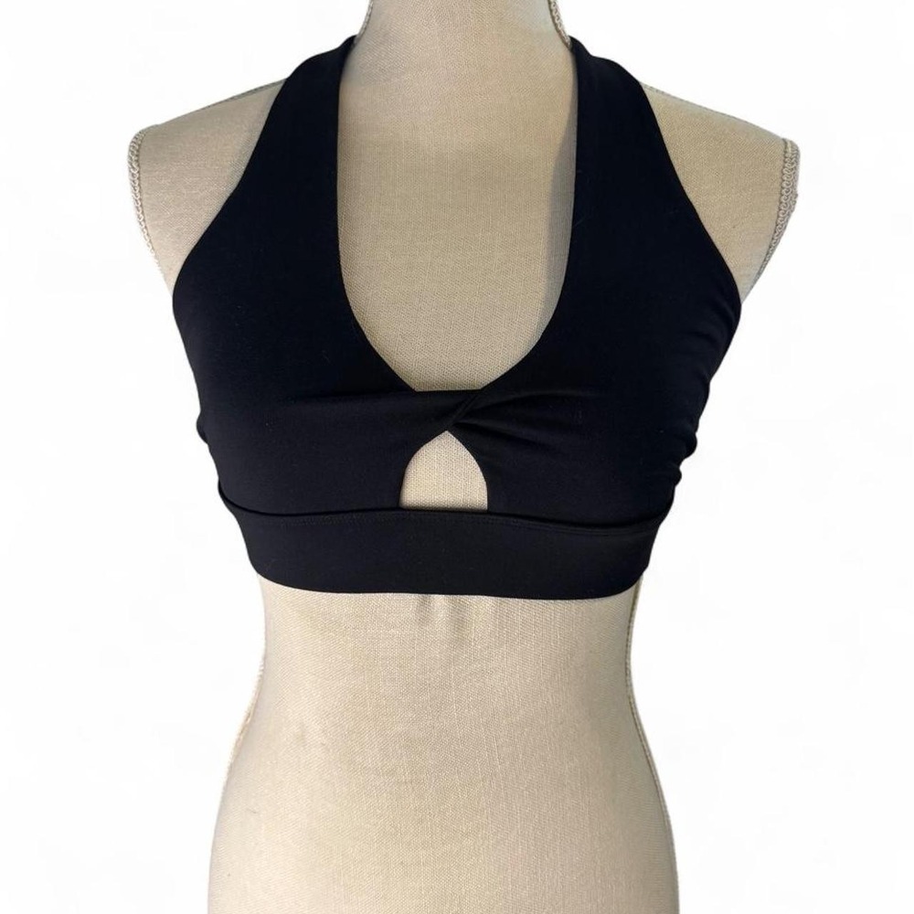 Fabletics Sports Bra Size S(B32) Black Strappy Criss Cross Back Wireless